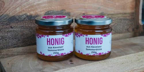 Frühtracht Sommertracht Honig Imkerei Bienenkönig Niederrhein Frühtracht Sommertracht Honig Imkerei Bienenkönig Niederrhein