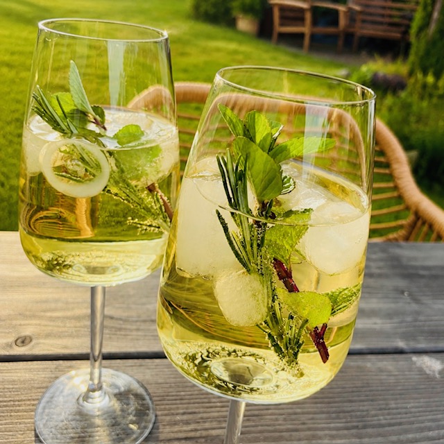 Met Honigwein Spritz im Glas